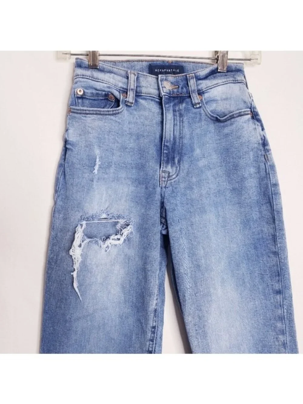 Aeropostale Distressed Raw Hem Frayed Curvy Mom Jean Women's Size 00 Regular